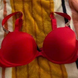 Victoria’s Secrets Very Sexy Push Up